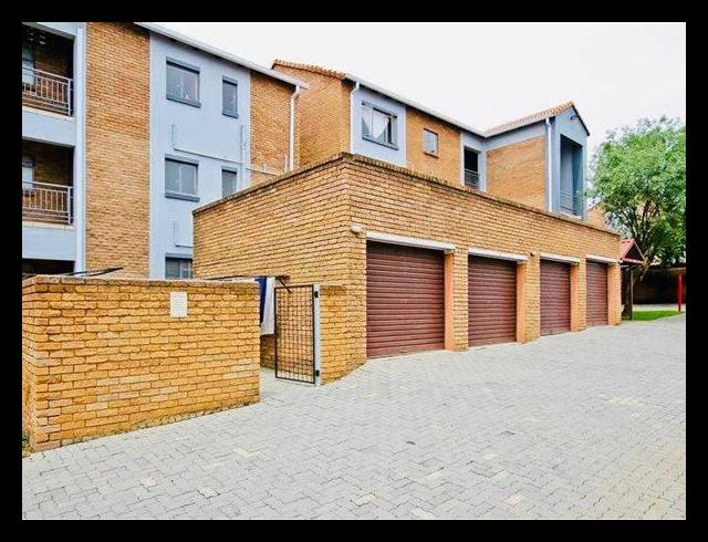 2 BEDROOM APARTMENT FOR SALE IN VORNA VALLEY